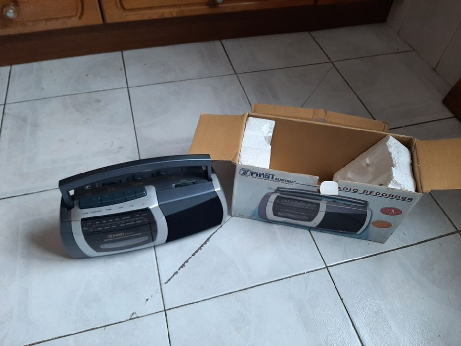 Магнитола First Австрия