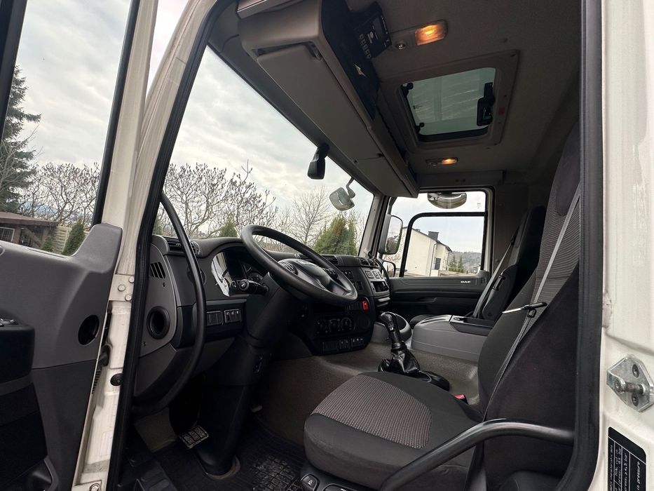 DAF CF 370 2017 r.  Chłodnia + Winda EURO 6  Izoterma , Agregat chłodniczy Carrier Supra 850 , Salon PL