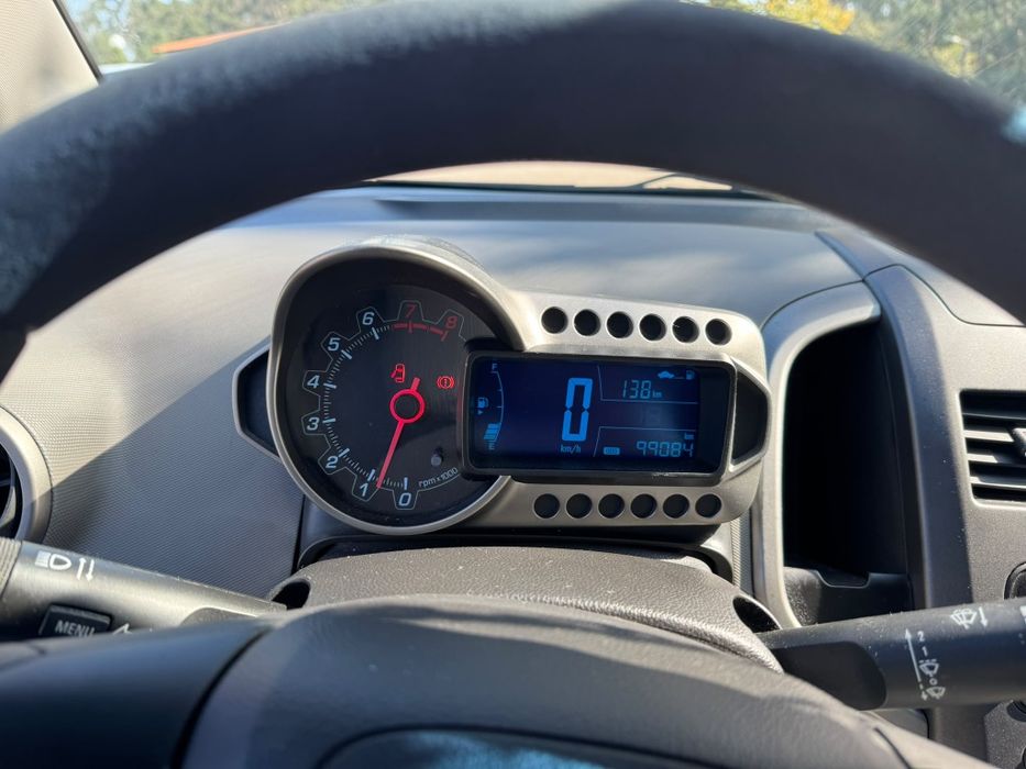 Chevrolet Aveo Cinza — photo 3