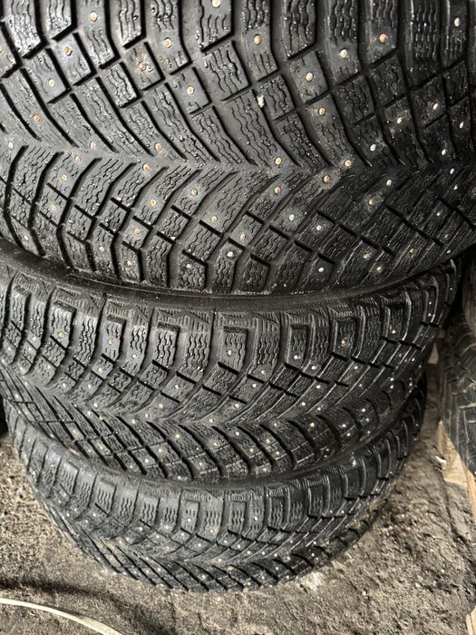 Шини зимові 285/50/20 Michelin