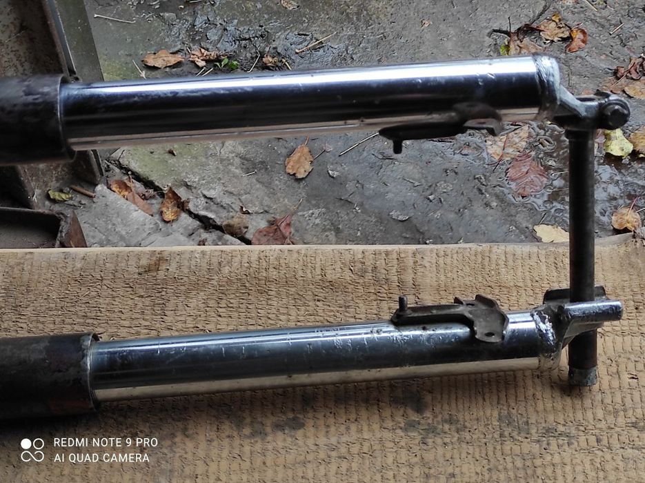 Продам запчасти на мотоцикл Ява -350 (старушка) Передняя  вилка  и т д