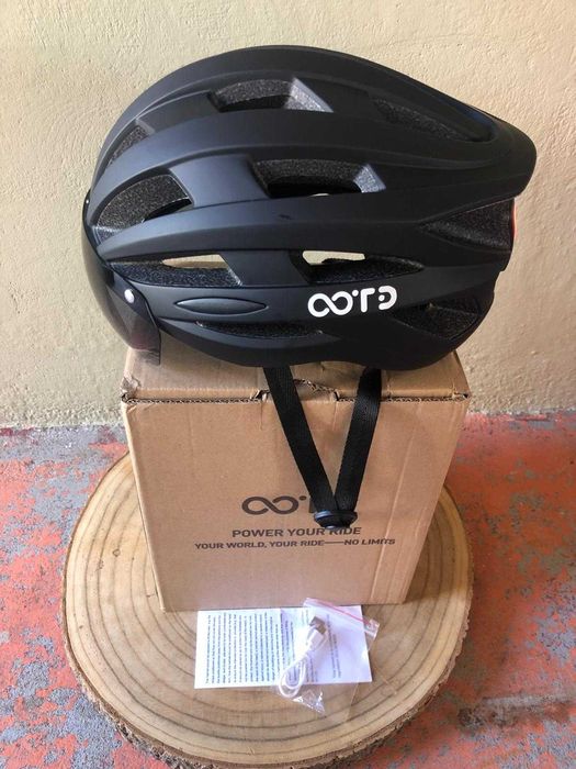 Capacete Ootd para bicicleta/Trotinete novo