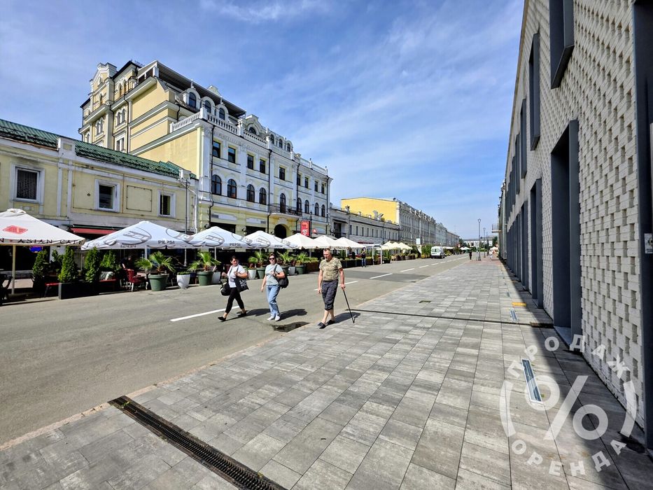 Продаж! Фасадне приміщення 197 м2 на Подолі, вул. Сагайдачного, 18