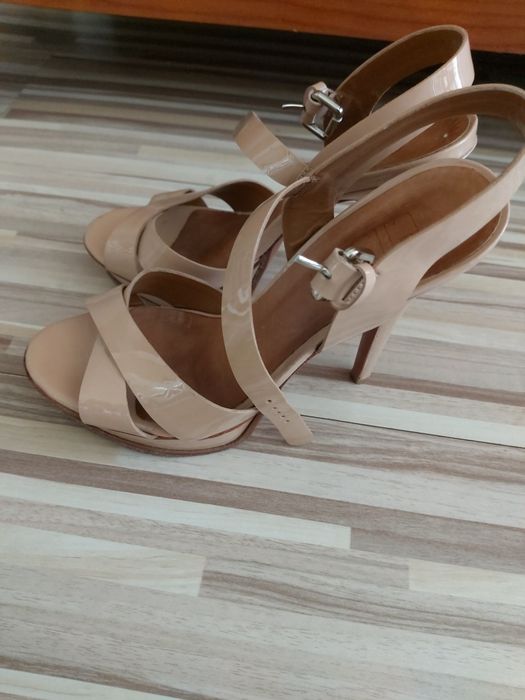 Sprzedam Buty damskie 37