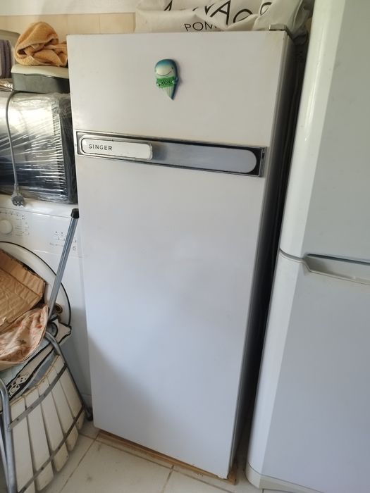Arca congeladora hoover vertical + Frigorífico Singer