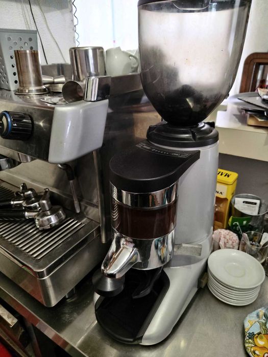 Máquina de Café FUTURETE, moinho e depuradora