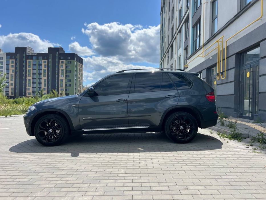 BMW X5 e70  2011 рік