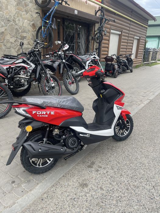 Скутер Forte CANOE 150