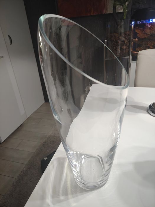 Jarra de vidro grande