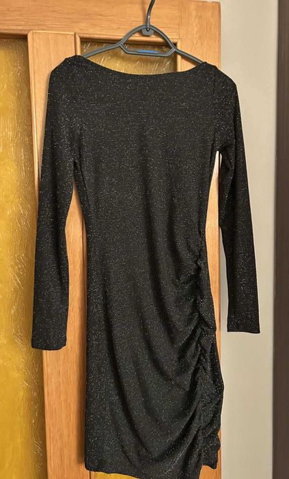 Sinsay czarna sukienka S – NOWA, błyszcząca, dopasowana