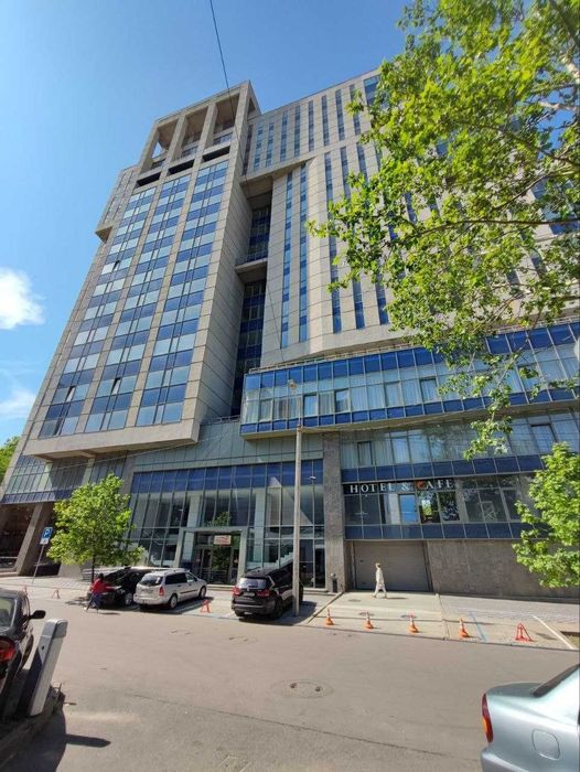 Оренда офісного приміщення 130 кв.м в БЦ Цивілізація, Центр міста, парк Глоби, театр Опери та Балету, по. Яворницького