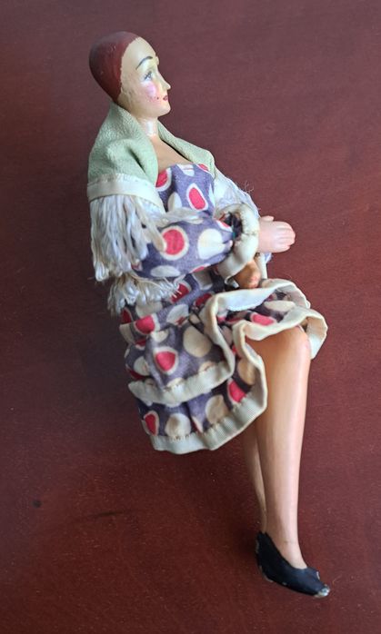 Boneca bastante antiga