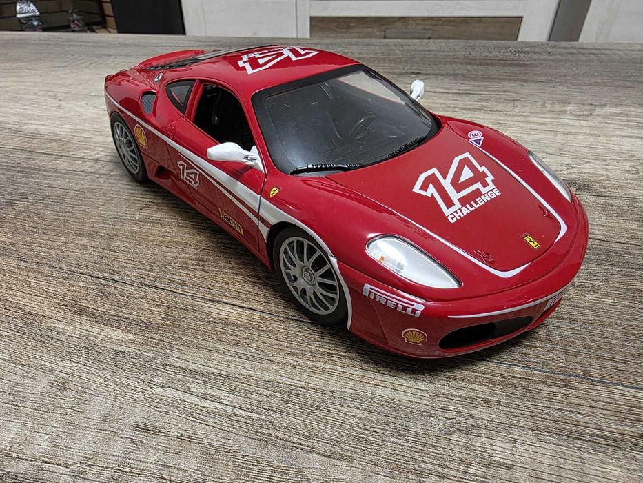 Ferrari F430 1:18 HOT WHEELS