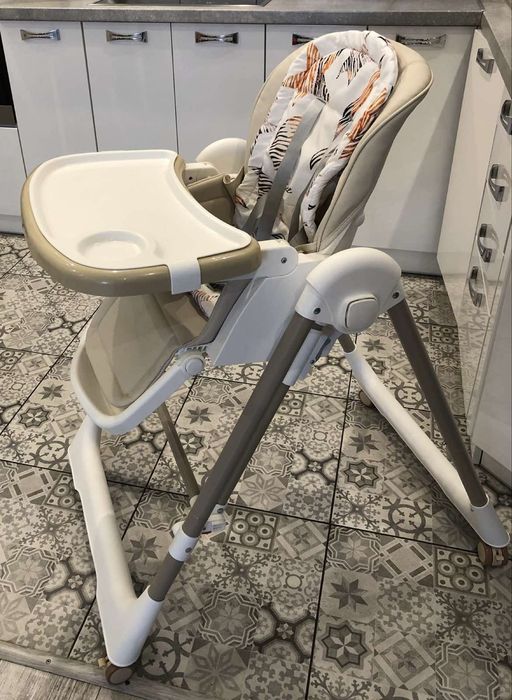 Стілець для годування М 5897 Beige
