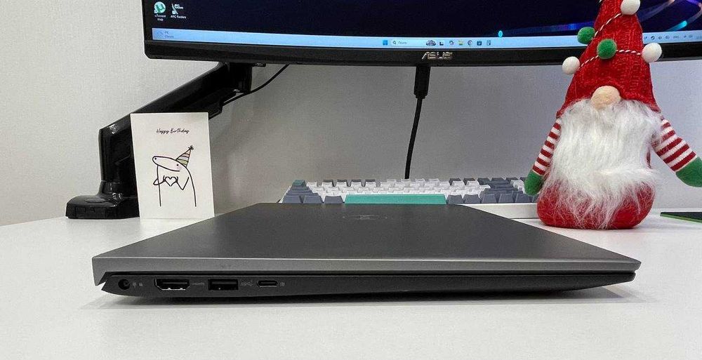 Ноутбук Dell Vostro 5510 15.6 i5-11300H 16GB RAM 256GB