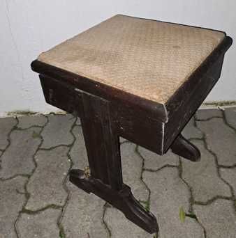 Máquina de costura antiga – SINGER