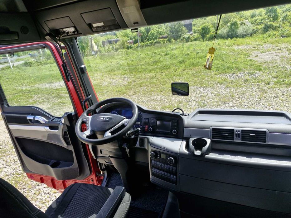 Продам вантажівку MAN TGX 2015 року, у відмінному технічному стані