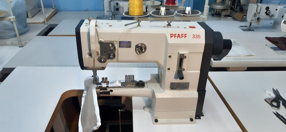 Швейна машина Pfaff 335  рукавна.