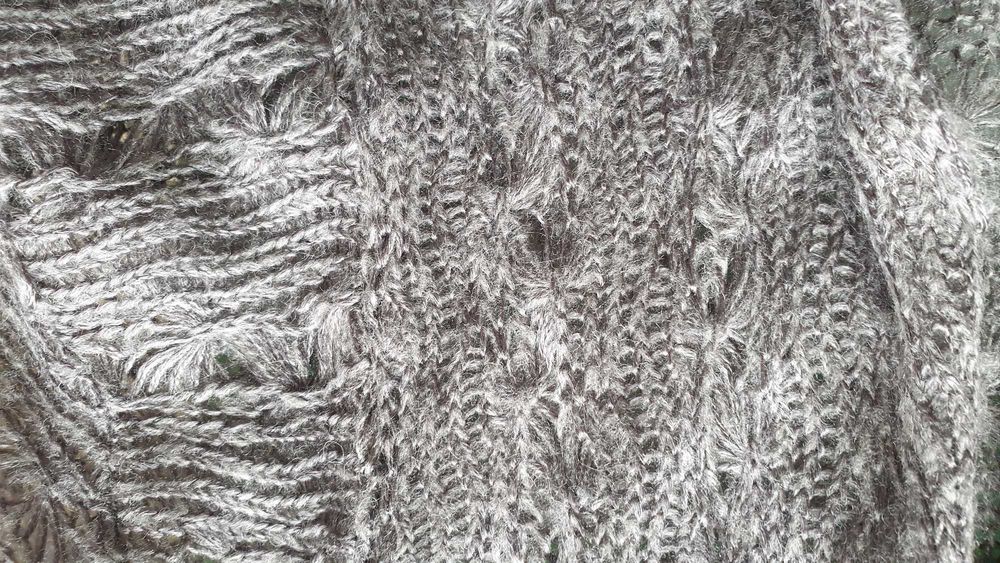 Sweterek wdzianko szary ażurowy wzór M