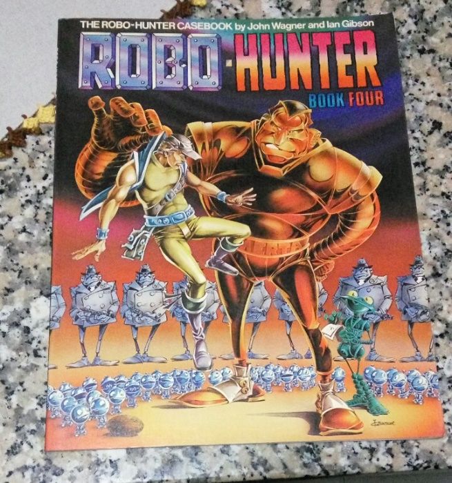 Banda desenhada Robo Hunter - book four