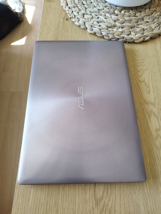 Asus zenbook i5/8/SSD500/Win11