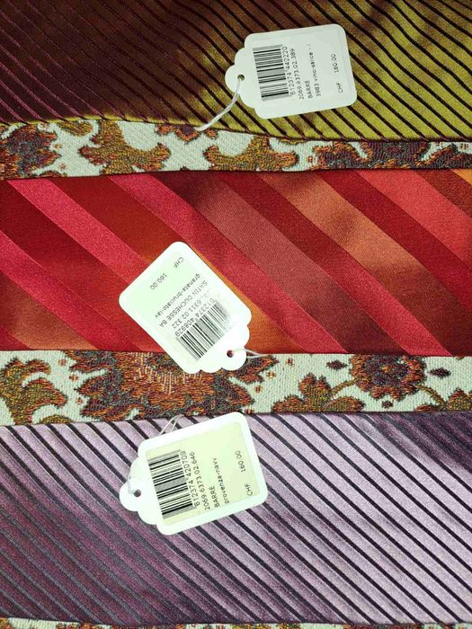 Краватка нова Fabric frontline zurich з цінником 160 CHF