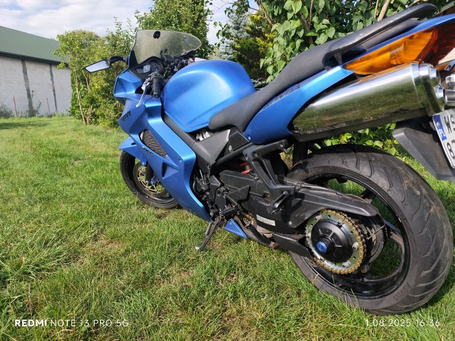 Honda VFR 800 07r