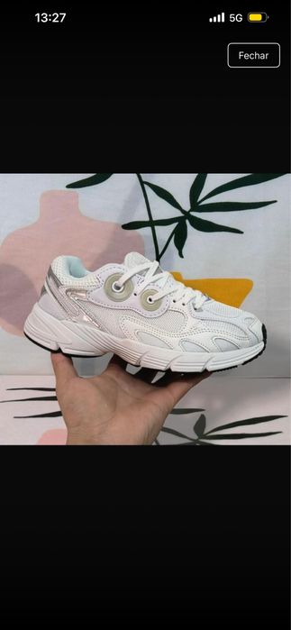 Saoatilhas da adidas brancas