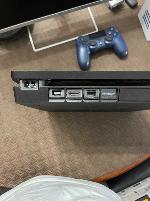 Playstation 4 Slim 500GB Preto