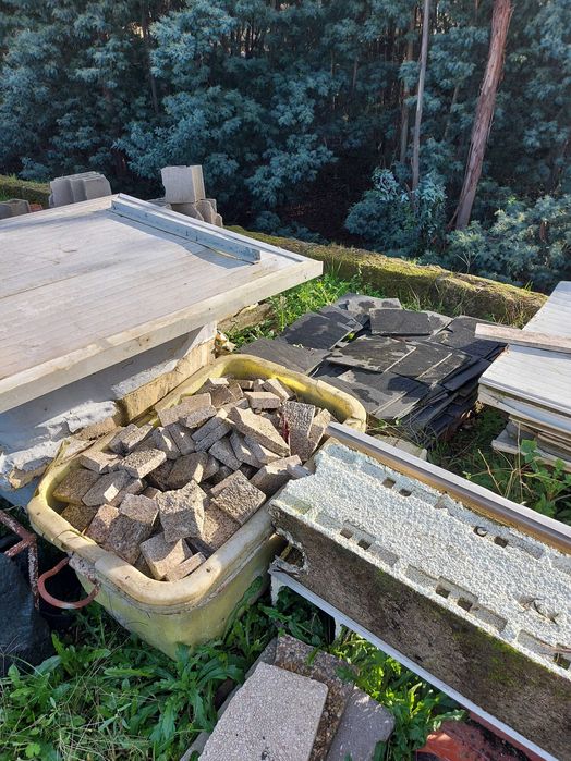 Material de Construção - Grande Lote à Venda