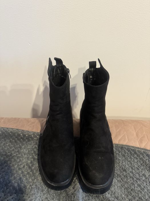 Buty czarne zamszowe Goodin