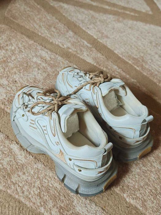 Кросівки sneakers Fifty Moonstone Brown від бренду Tishelle
