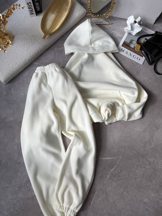 Жіночий теплі флісові костюмчики на кожен день