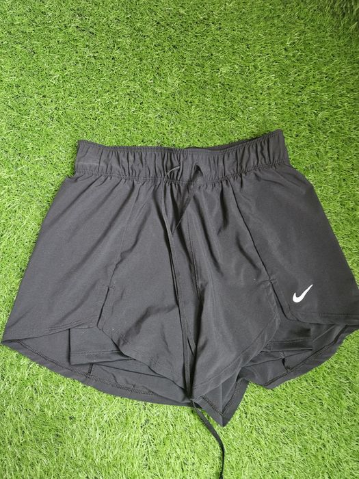 Жіночі шорти оригінальні:*Nike*