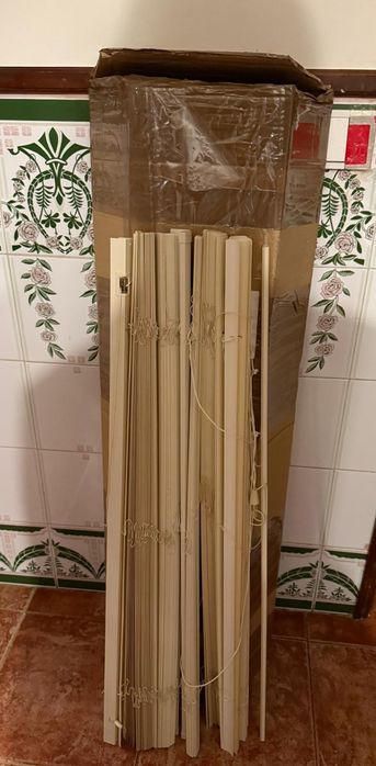 Removable blinds/roller shutters64752330816643121