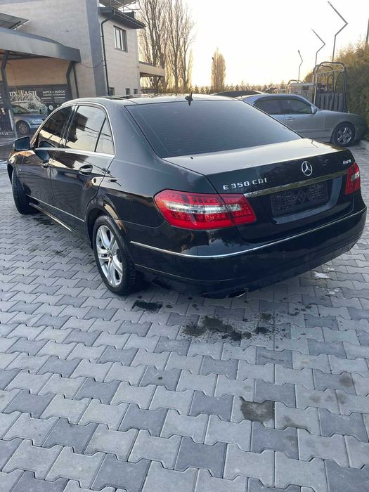 Мерседес 3.0 дізель - повний привід