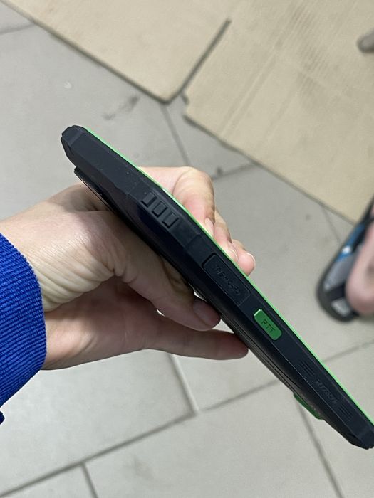 Мобільний броньований телефон Blackview BV4800 (2/32 ГБ)