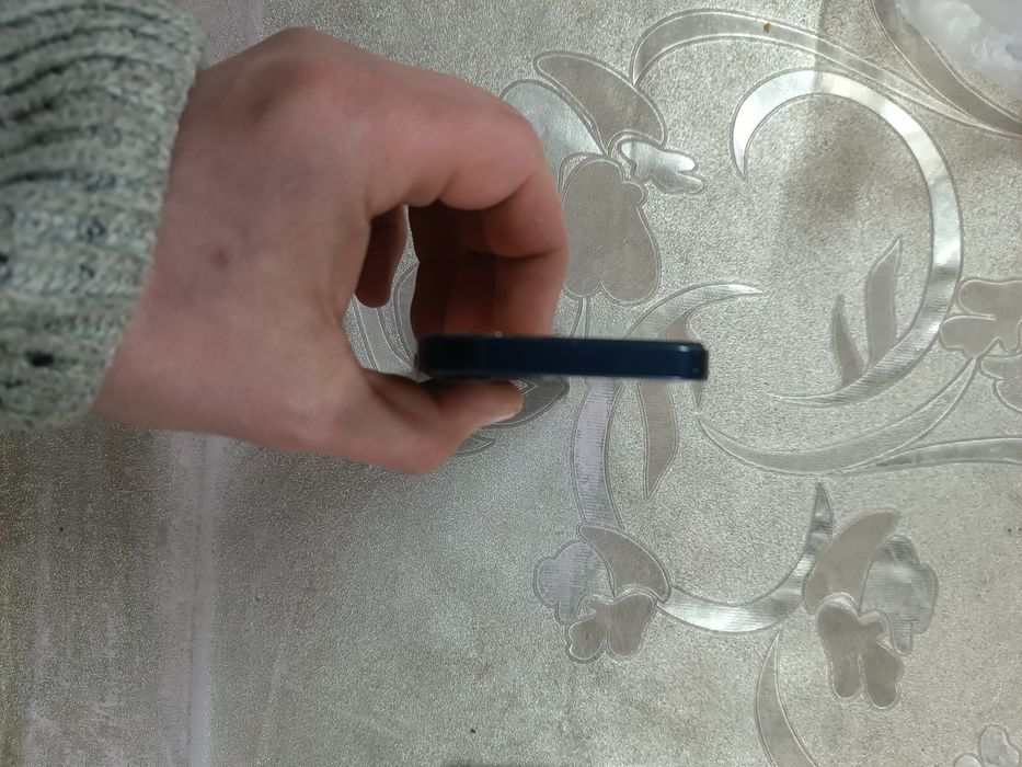 iPhone 12 mini 128 GB Blue — iCloud Lock