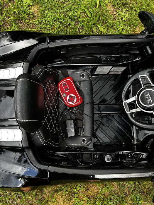 Audi R8 Spyder Auto na akumulator dla dzieci