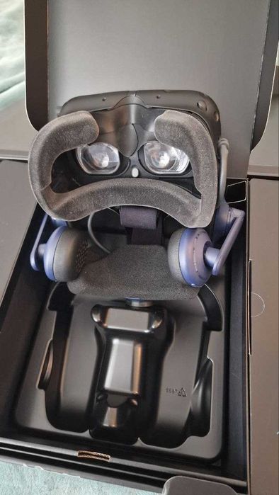 Virtual Reality Vive pro 2 full kit