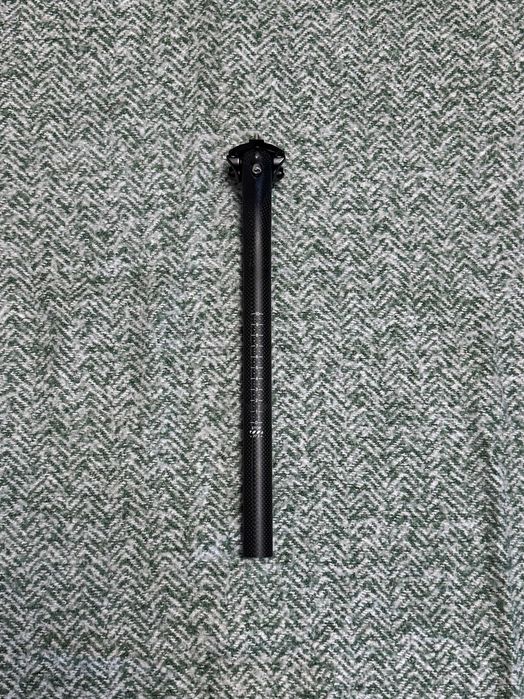 Sztyca podsiodłowa karbonowa matowa 400x27.2 mm OFFSET