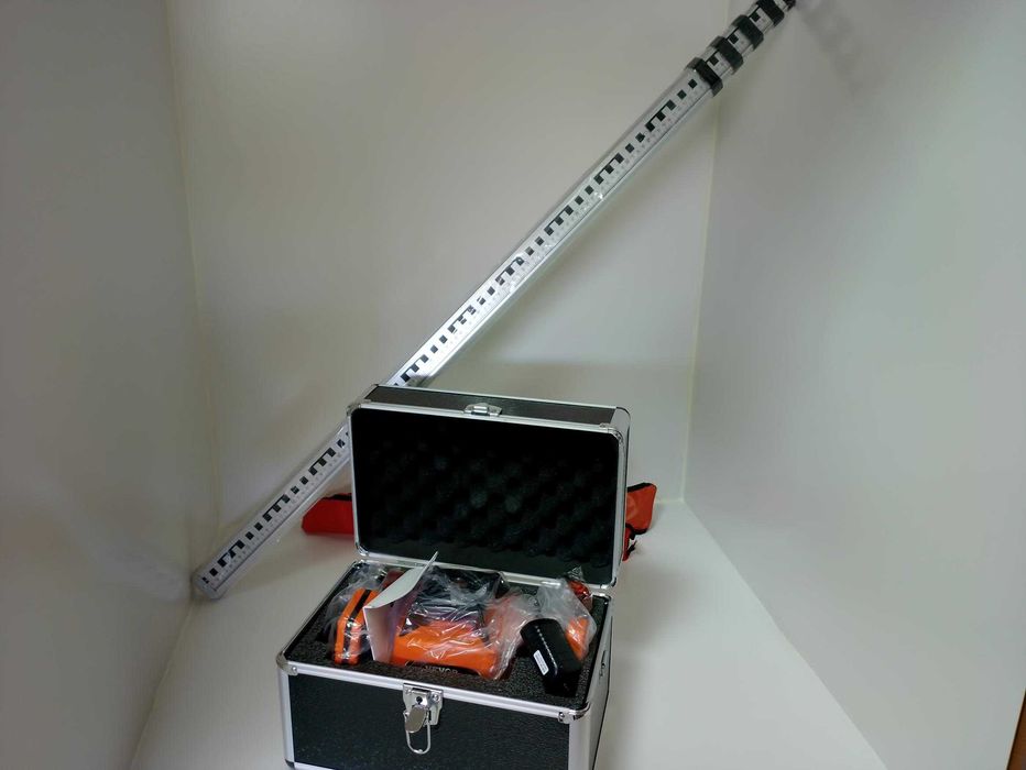 Kit de nível a laser rotativo com tripé ajustável sistema de nível a laser autonivelante para projeção em construção.