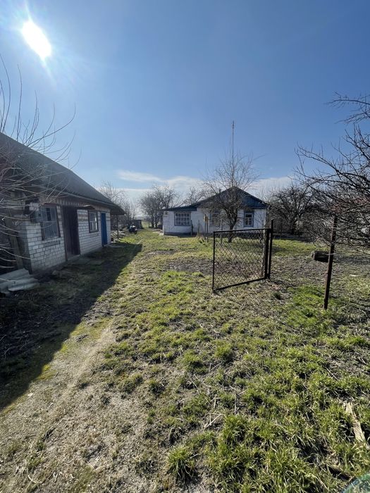 Продам дім с. Озера