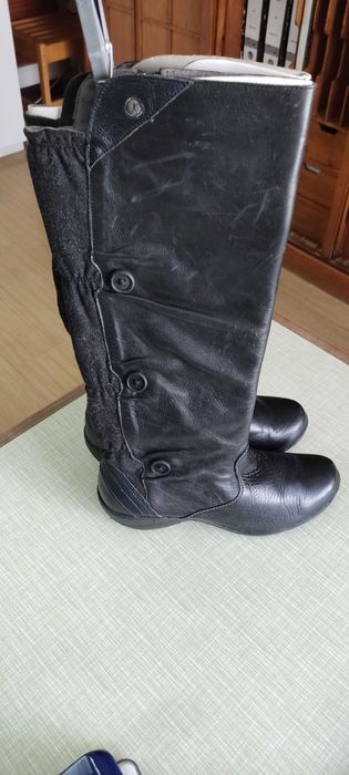 3 Pares de botas senhora cano alto nº39