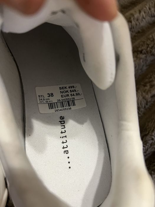 Кроси білі 38 розмір оригінал