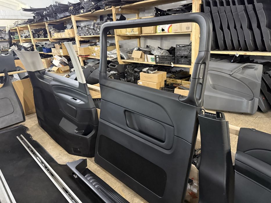 Салон сидіння карти потолок обшивки підлога Mercedes Vito V-class W447