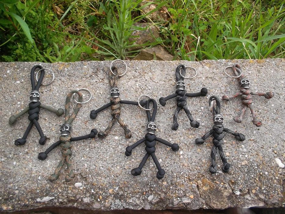 Boneco Caveira em Paracord