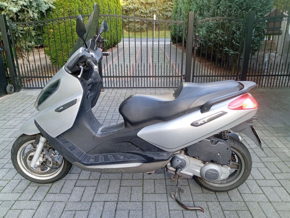 Skuter Piaggio X 7