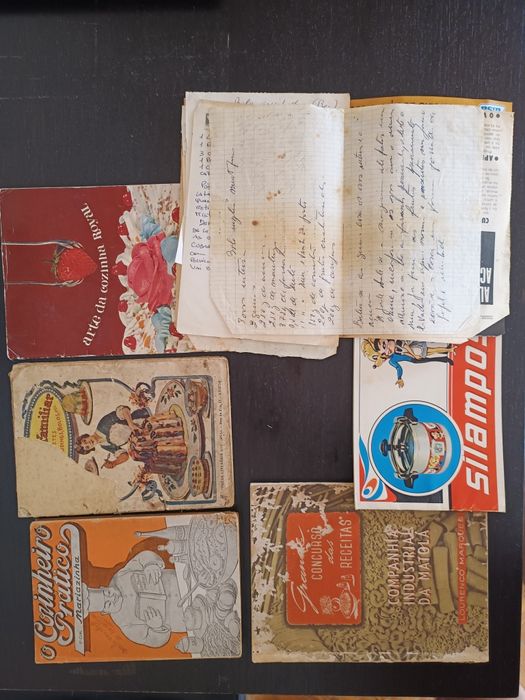 Livros e manuscritos de culinária/ cozinha