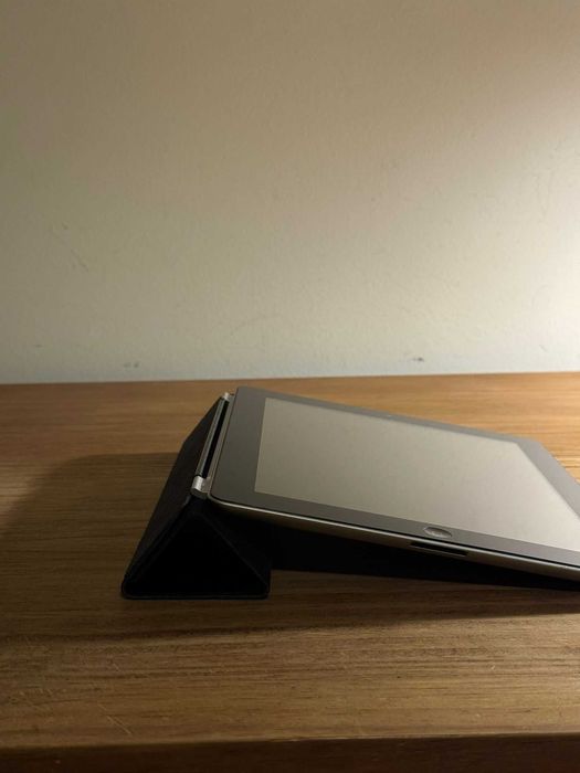 iPad (3ª Geração) Wi-Fi + Cellular 16 Gb + Capa64584886915843122